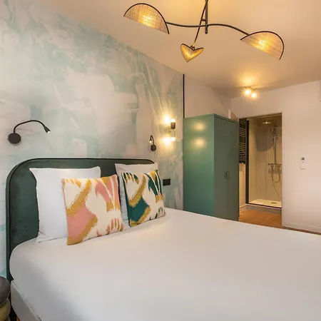West Paris Suite-2